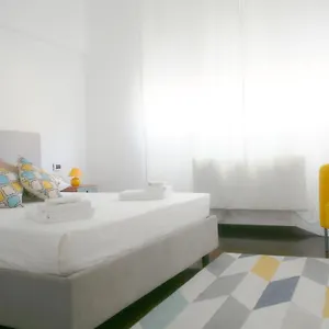 Apartment Bnbutler - Bergonzoli - Modern And Bright Near Station 